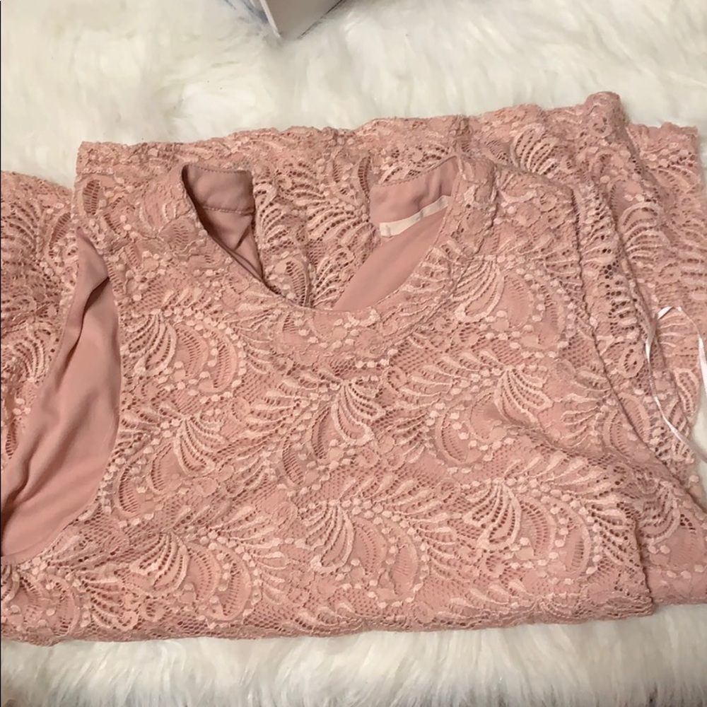 Blush lace tank